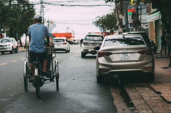 Cách Chọn Màu Sắc và Vật Liệu Trong Thiết Kế Nhà Phố