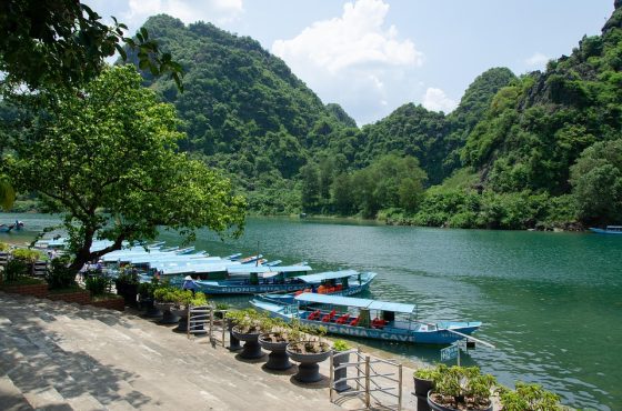 Lựa Chọn Vật Liệu Thiết Kế Nhà Đẹp: Từ Cổ Điển Đến Hiện Đại