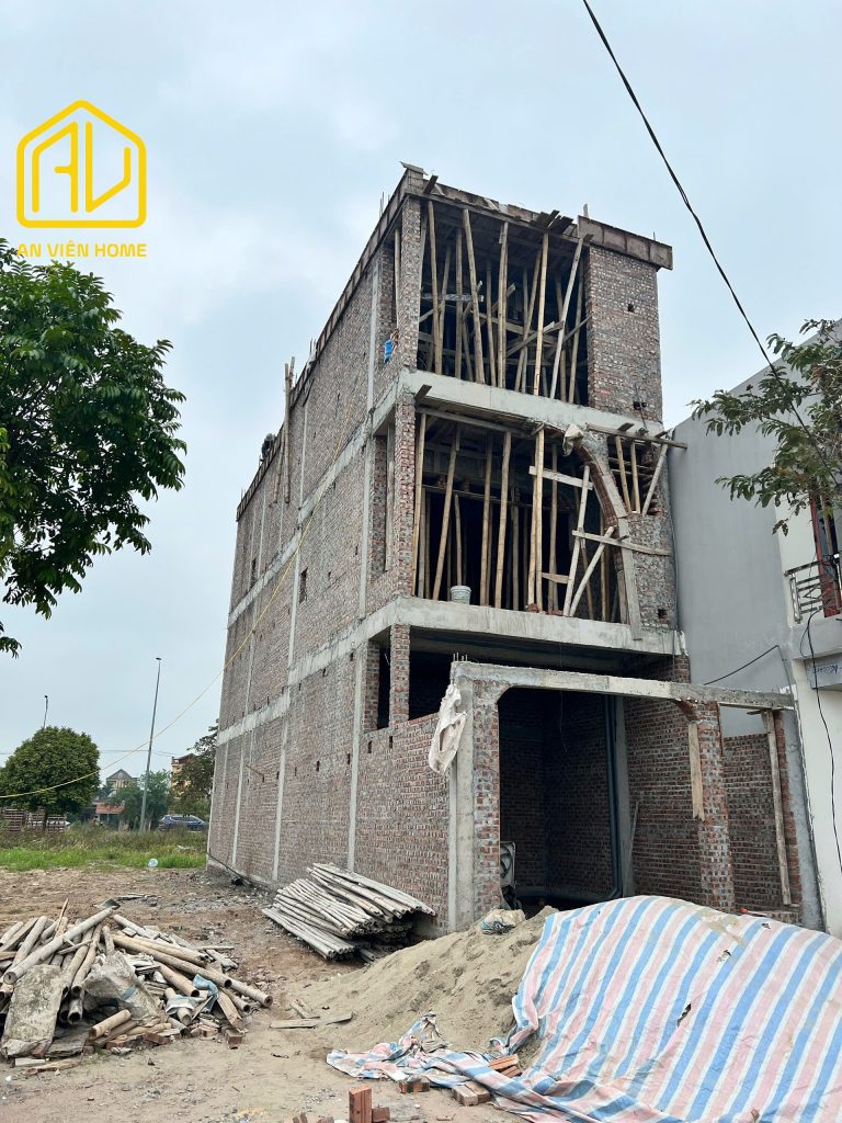Mẫu nhà phố 4 tầng hiện đại ở Tiên Lữ Hưng Yên